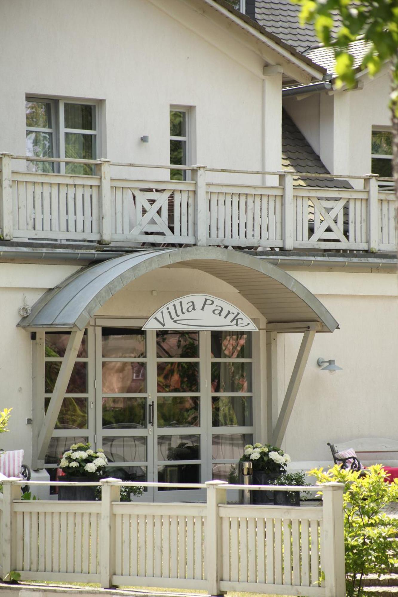 Villa Park Wiselka Spa & Wellness 외부 사진